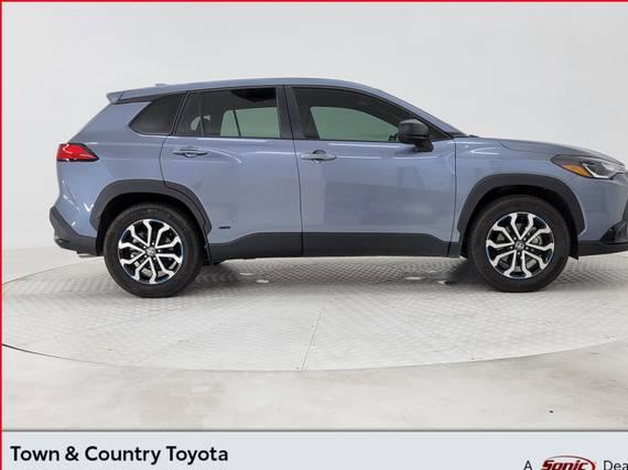 TOYOTA COROLLA CROSS 2024 7MUFBABGXRV026626 image